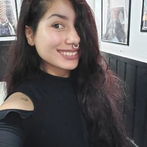 Meet your Posher, Stella